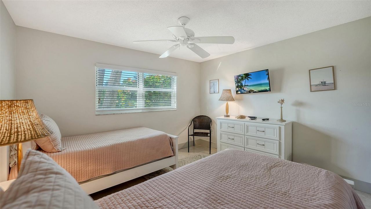 925 Beach Road, Unit 112, Siesta Key, FL 34242 Photo