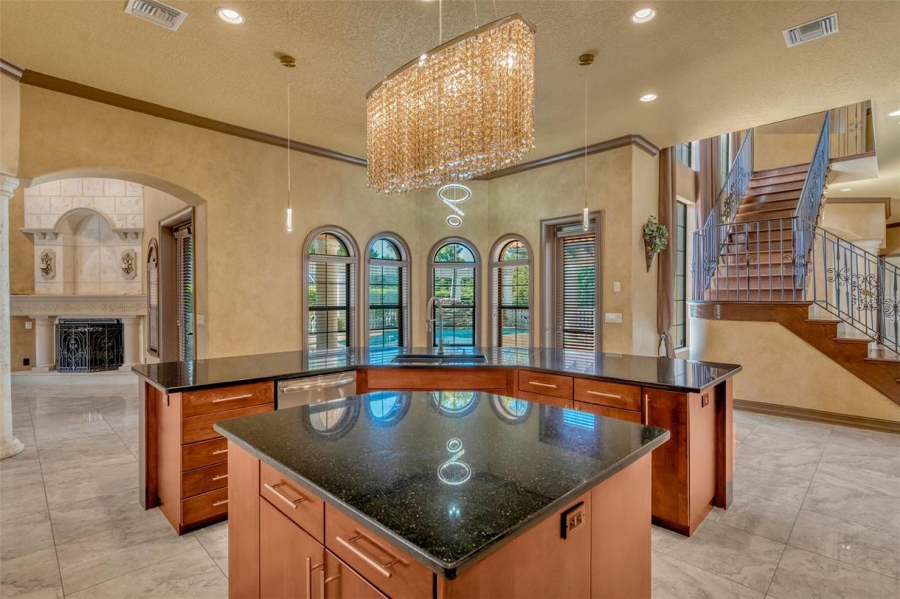 1079 Ashland Avenue, Tarpon Springs, FL 34689 Photo