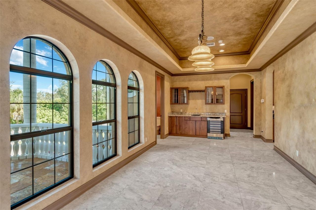 1079 Ashland Avenue, Tarpon Springs, FL 34689 Photo