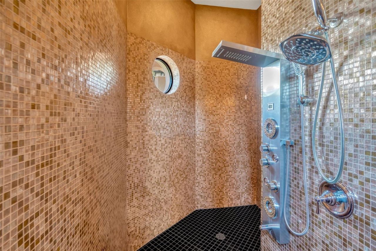 1079 Ashland Avenue, Tarpon Springs, FL 34689 Photo