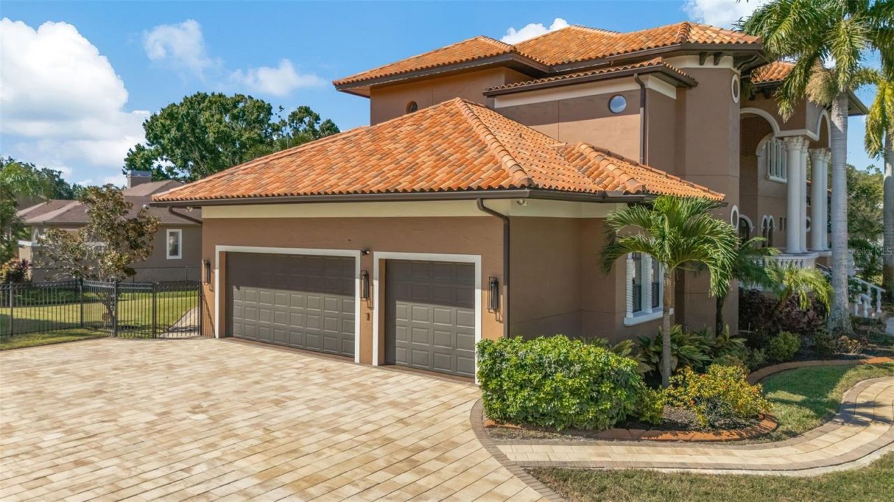 1079 Ashland Avenue, Tarpon Springs, FL 34689 Photo