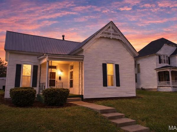 210 S Court Street, Bowling Green, MO 63334