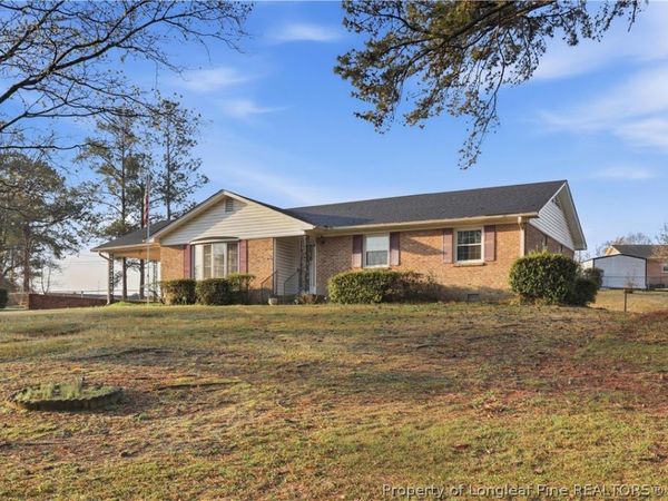 703 Roundtree Drive, Fayetteville, NC 28303