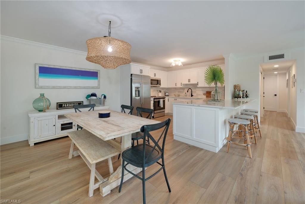 1950 Gulf Shore Blvd N, Unit 113, Naples, FL 34102 Photo