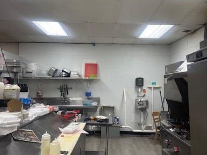 38 S Sandusky Street, Delaware, OH 43015 Photo 6