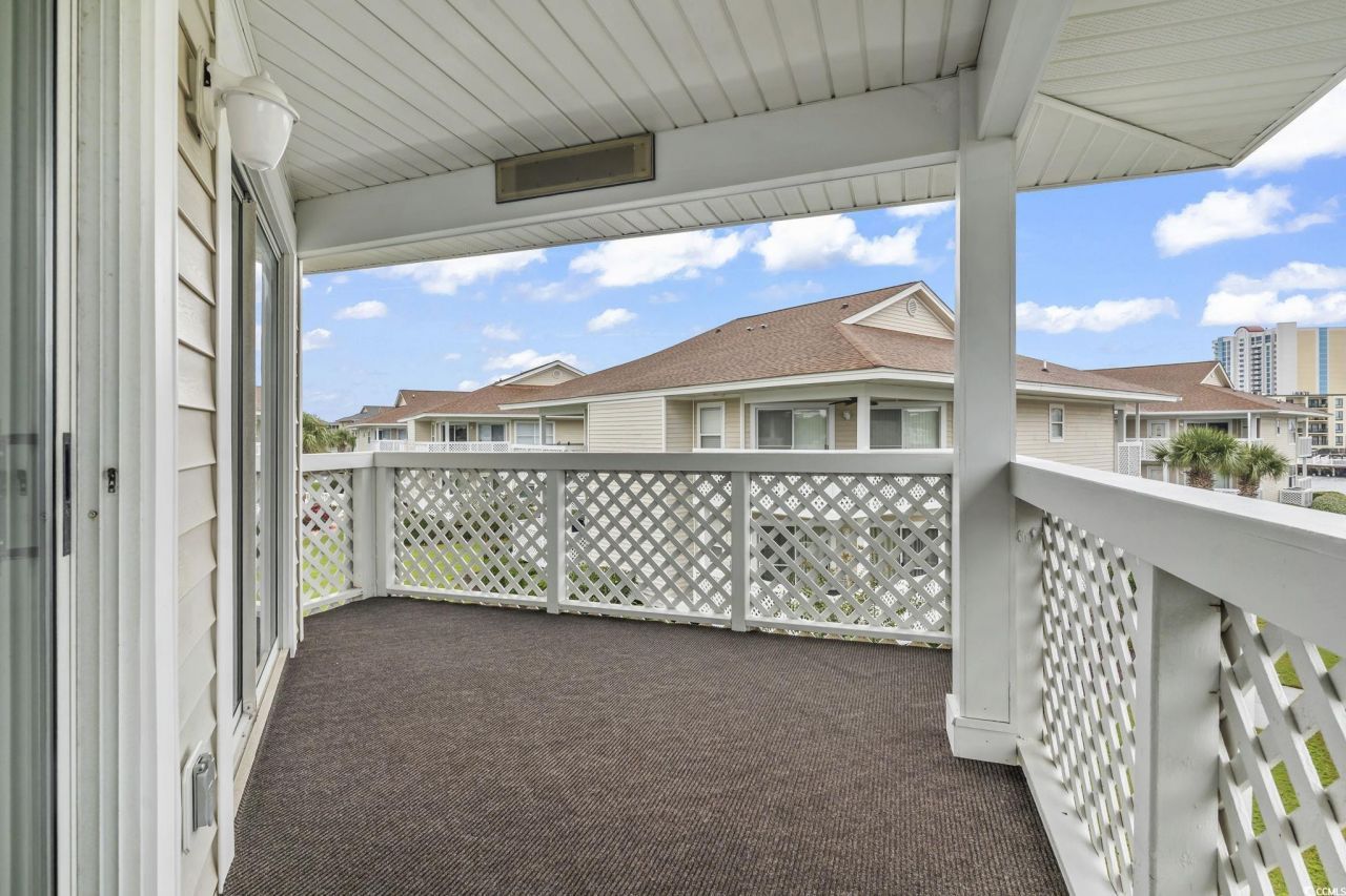 300 Shorehaven Dr. Photo 27