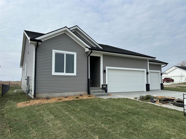 631 Fremont Avenue, Ames, IA 50014