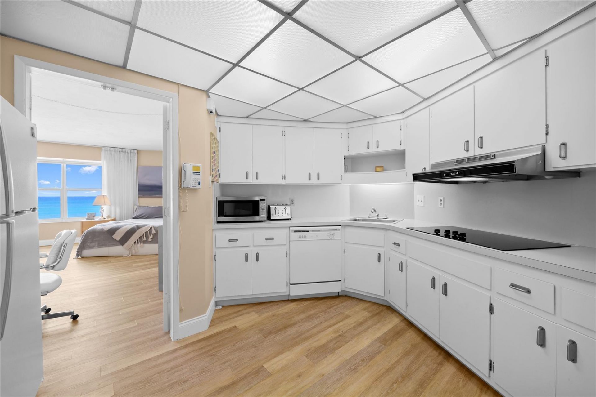 3700 Galt Ocean Drive, Unit 702, Fort Lauderdale, FL 33308 Photo