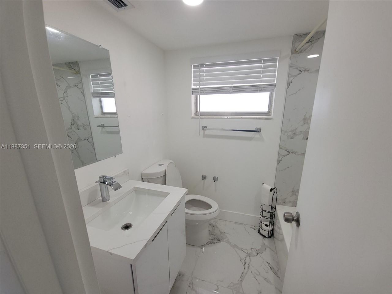 3090 NW 46th Ave, Unit 112C, Lauderdale Lakes, FL 33313 Photo