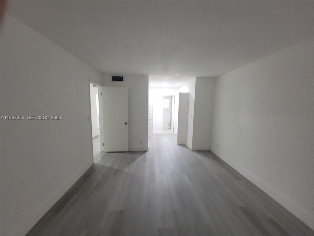 3090 NW 46th Ave, Unit 112C, Lauderdale Lakes, FL 33313 Photo