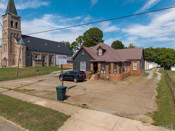 216 W Main Street, Fredericktown, MO 63645