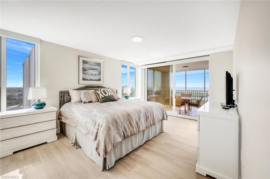 6849 Grenadier Blvd, Unit 1704, Naples, FL 34108 Photo