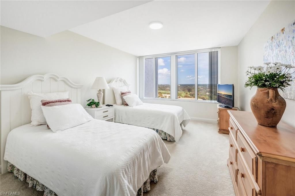6849 Grenadier Blvd, Unit 1704, Naples, FL 34108 Photo