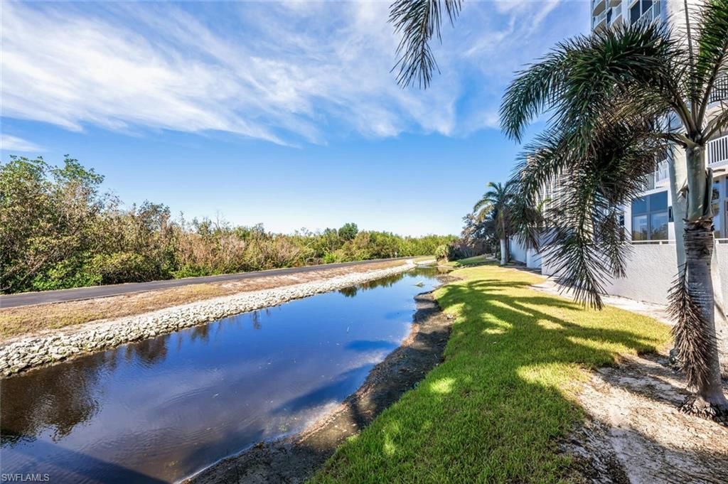 6849 Grenadier Blvd, Unit 1704, Naples, FL 34108 Photo
