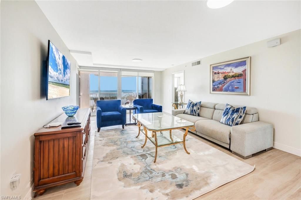 6849 Grenadier Blvd, Unit 1704, Naples, FL 34108 Photo