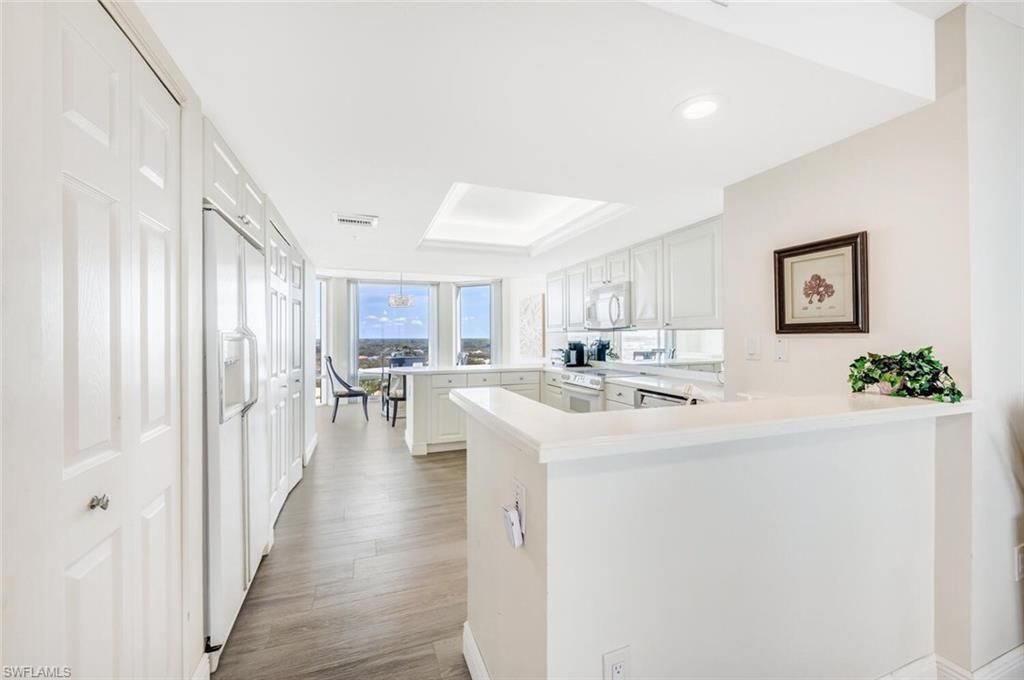 6849 Grenadier Blvd, Unit 1704, Naples, FL 34108 Photo