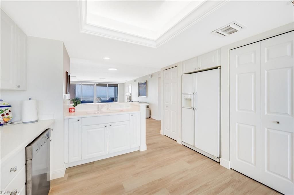 6849 Grenadier Blvd, Unit 1704, Naples, FL 34108 Photo