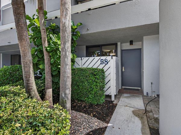 1100 SE 5th Court, Unit 58, Pompano Beach, FL 33060