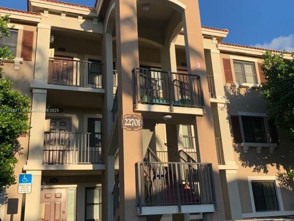 22701 SW 88 PL, Unit 204-9, Cutler Bay, FL 33190