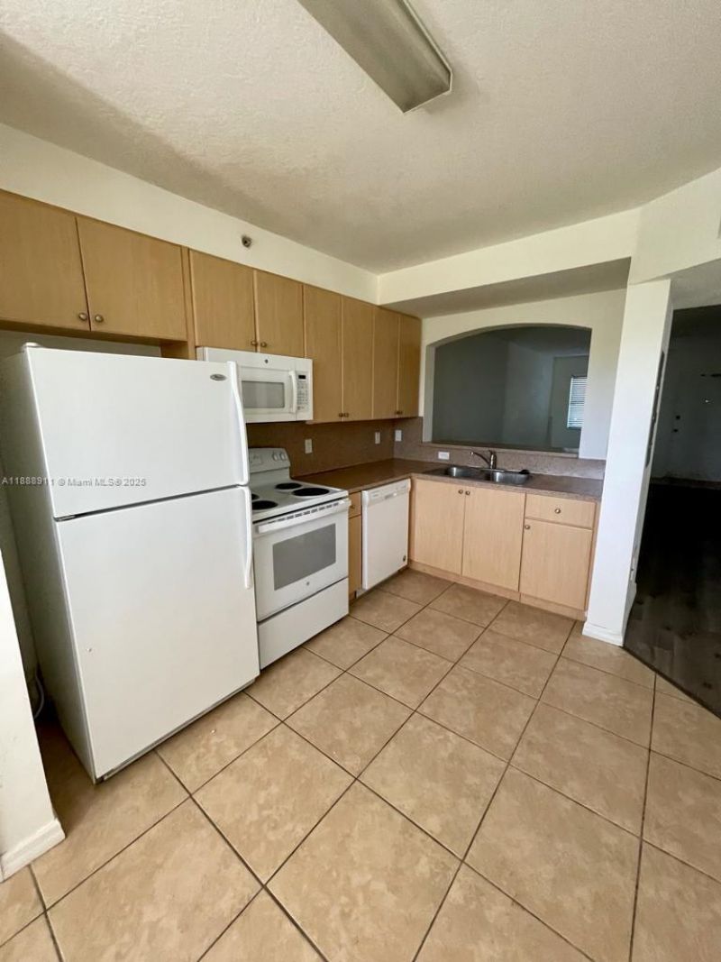 22701 SW 88 Pl, Unit 204-9, Cutler Bay, FL 33190 Photo
