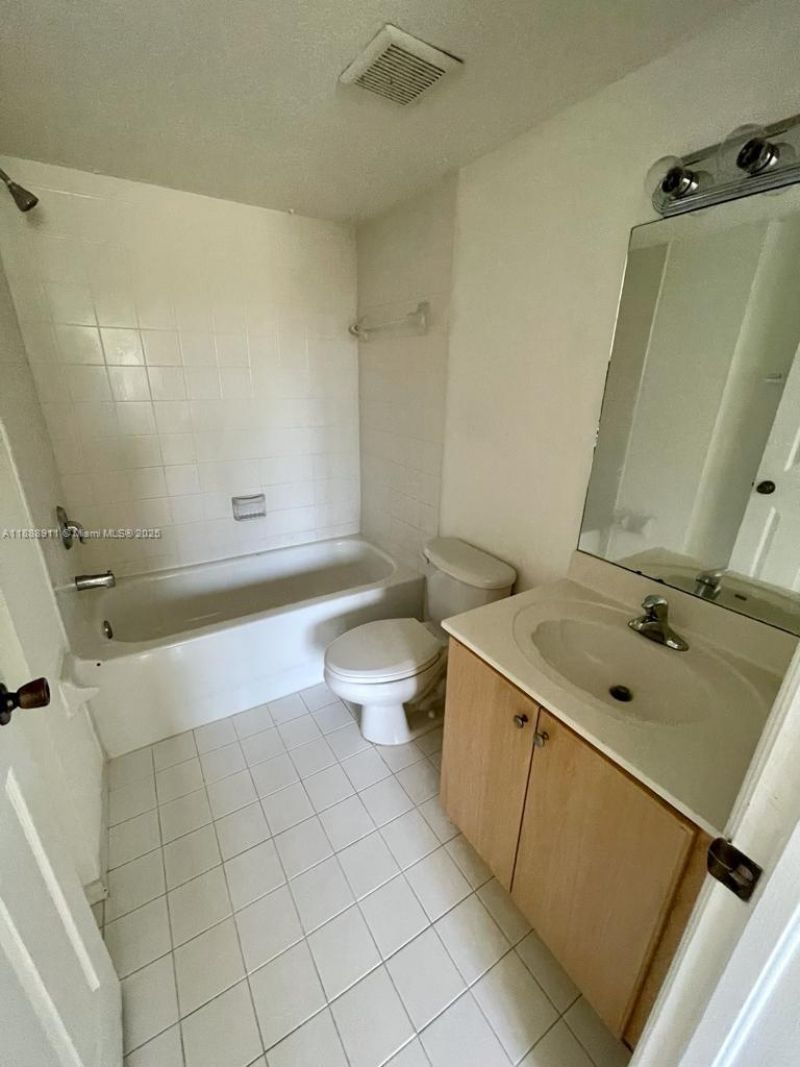 22701 SW 88 Pl, Unit 204-9, Cutler Bay, FL 33190 Photo