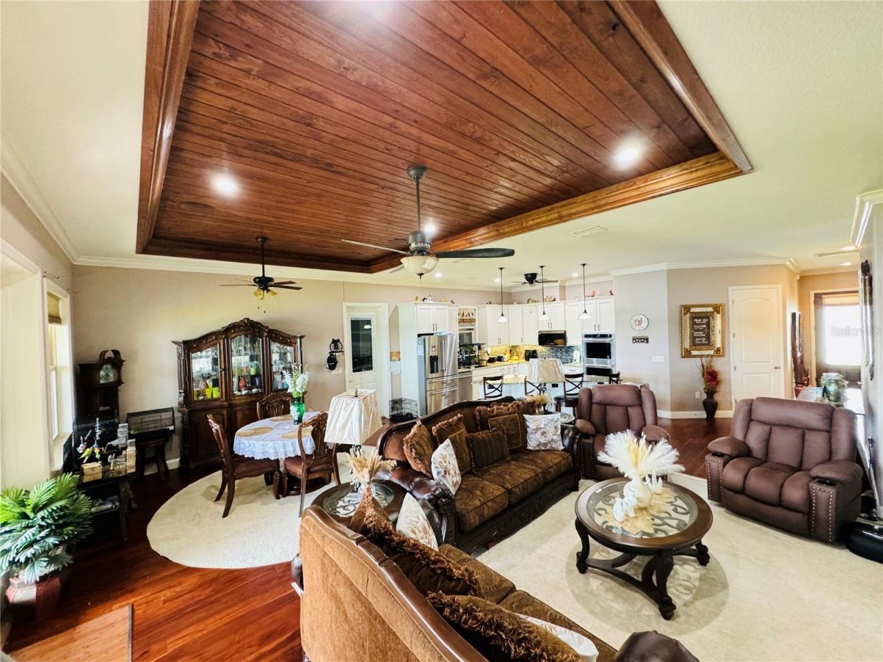 656 Meandering Way, Polk City, FL 33868 Photo