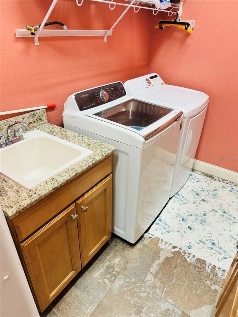 656 Meandering Way, Polk City, FL 33868 Photo