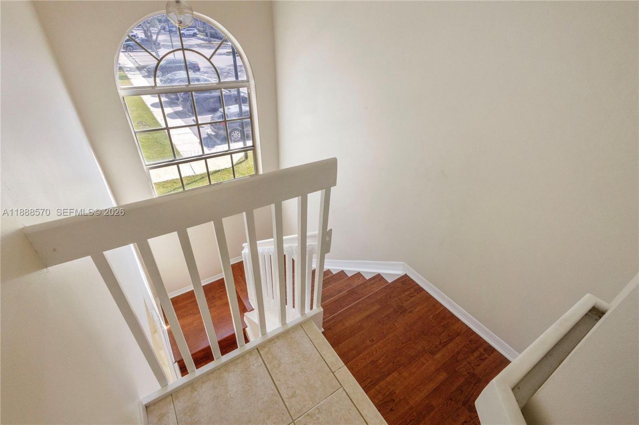 16111 NE Emerald Cove Rd, Unit 16111, Weston, FL 33331 Photo