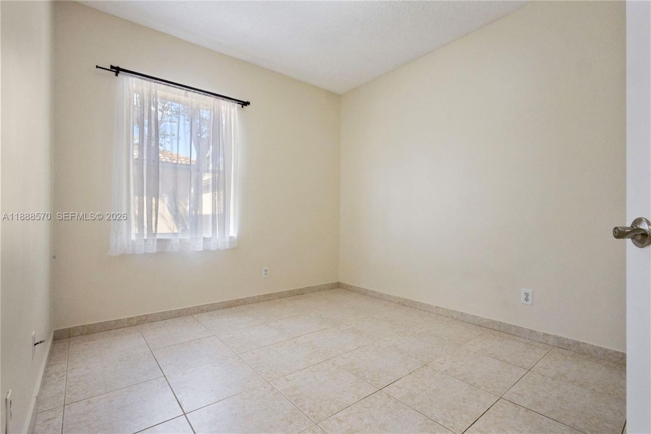 16111 NE Emerald Cove Rd, Unit 16111, Weston, FL 33331 Photo