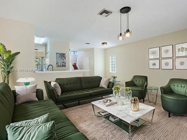 16111 NE Emerald Cove Rd, Unit 16111, Weston, FL 33331 Photo