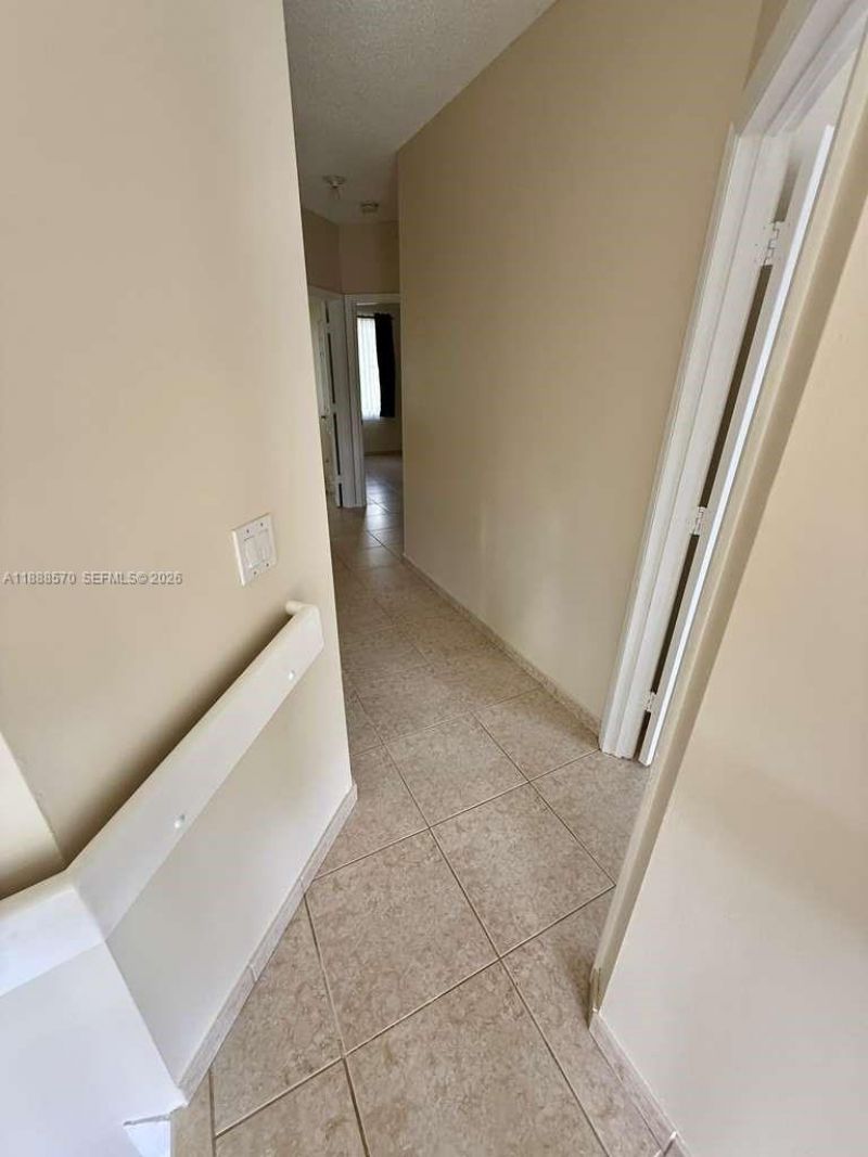16111 NE Emerald Cove Rd, Unit 16111, Weston, FL 33331 Photo