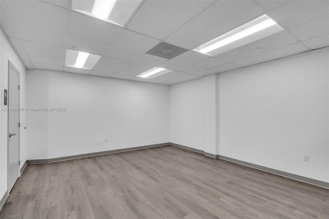 333 W 75th Pl, Unit 1D, Hialeah, FL 33014 Photo