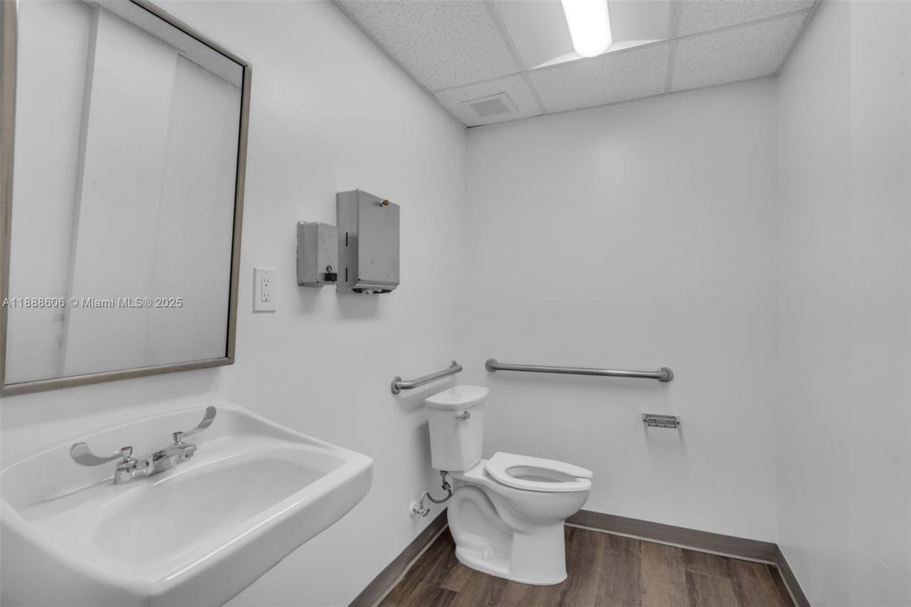 333 W 75th Pl, Unit 1D, Hialeah, FL 33014 Photo