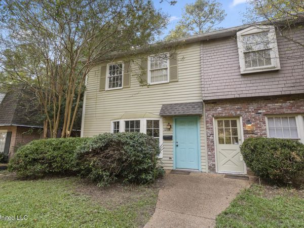1233 Linden Place, Jackson, MS 39202
