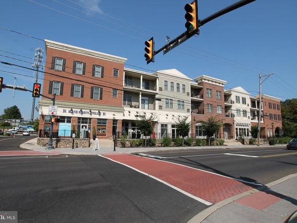 200 N SYCAMORE STREET, Unit 2A, NEWTOWN, PA 18940