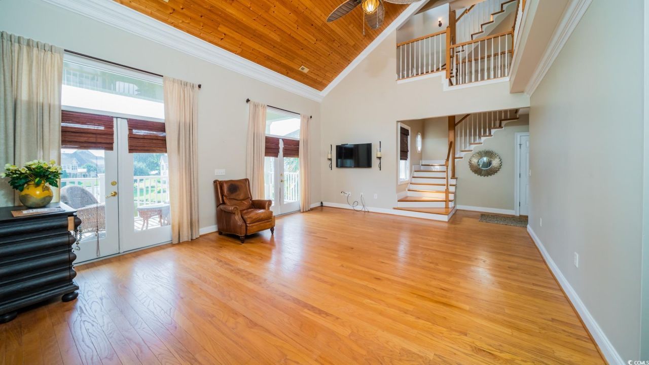 1011 Clubhouse Dr. Photo 10