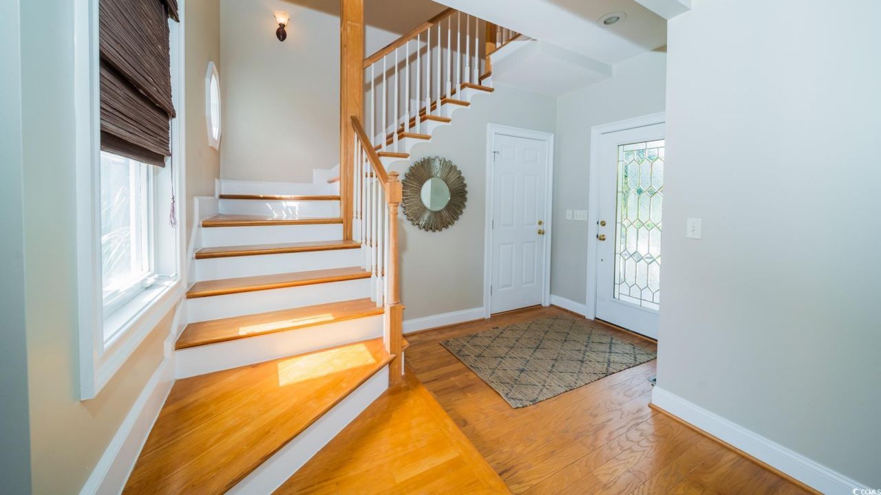 1011 Clubhouse Dr. Photo 11