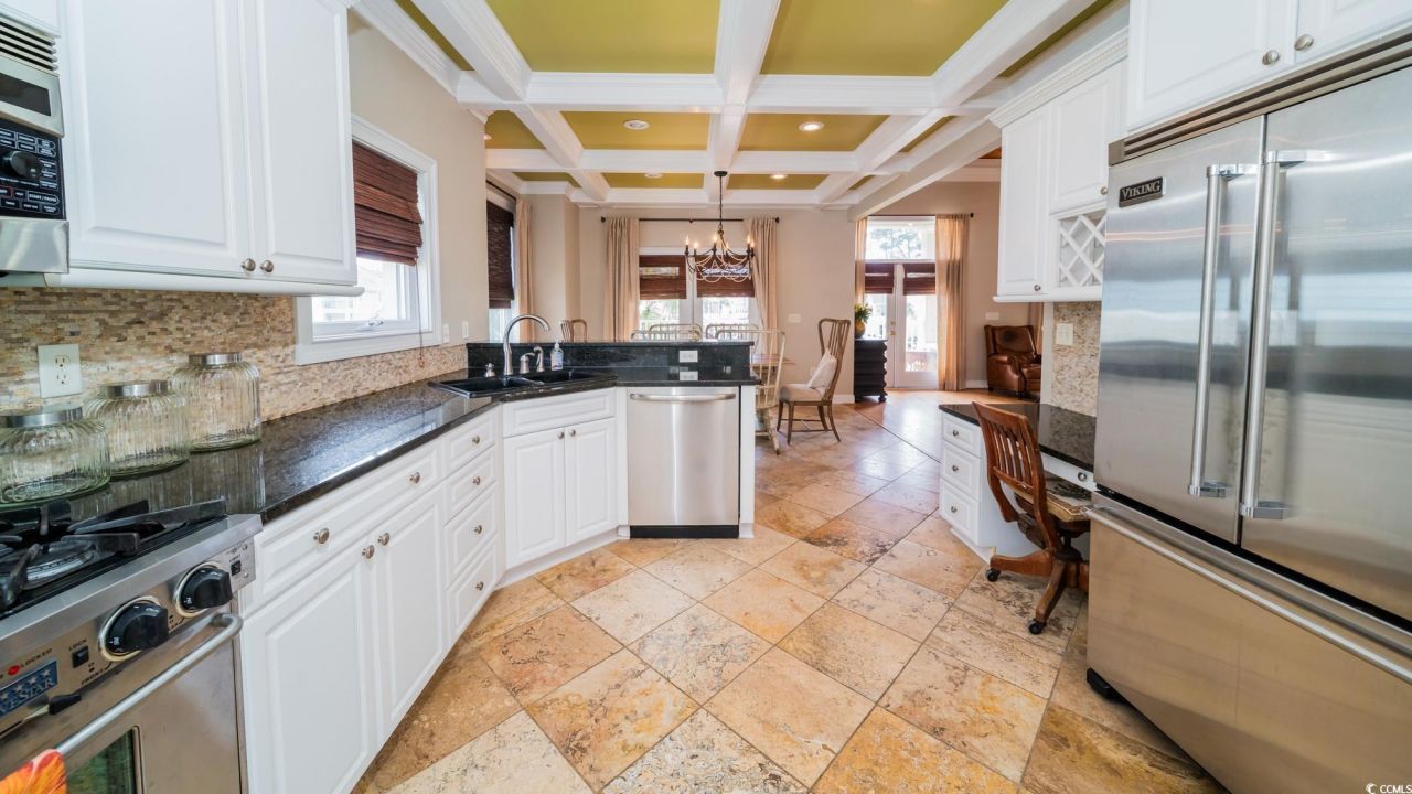 1011 Clubhouse Dr. Photo 13