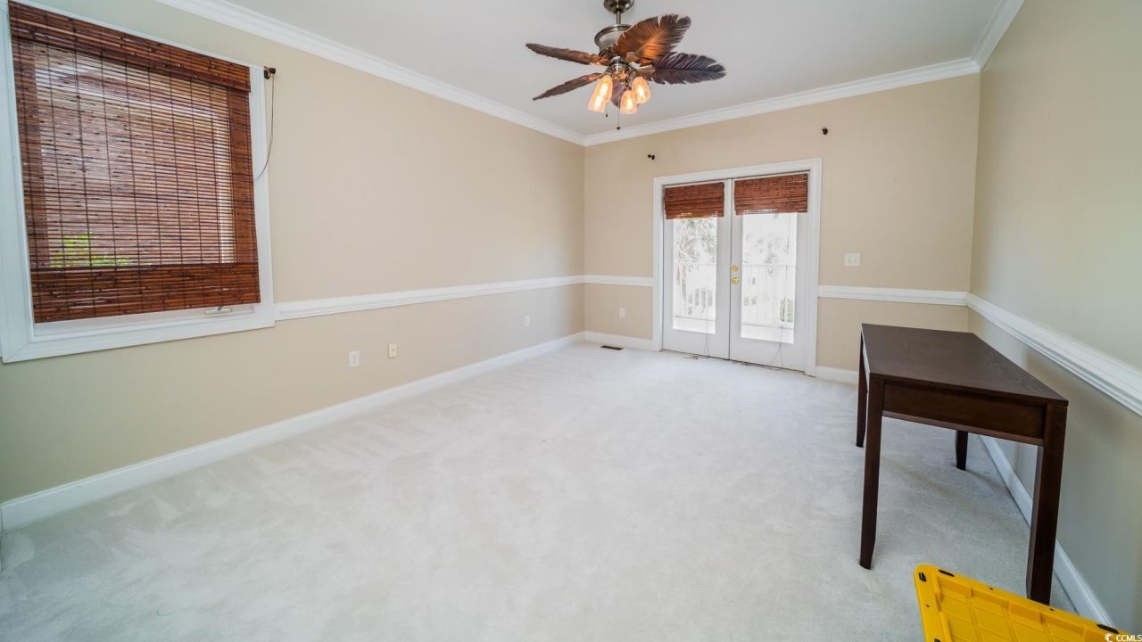 1011 Clubhouse Dr. Photo 15