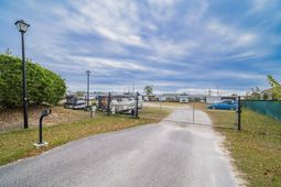 1011 Clubhouse Dr. photo 4