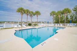 1011 Clubhouse Dr. photo 4