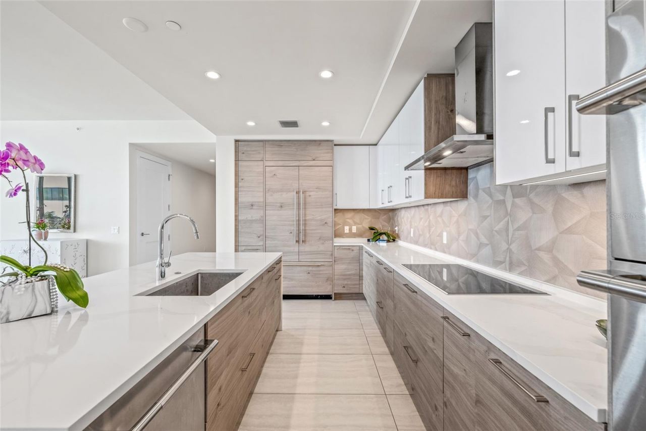 301 1st Street S, Unit 803, Saint Petersburg, FL 33701 Photo