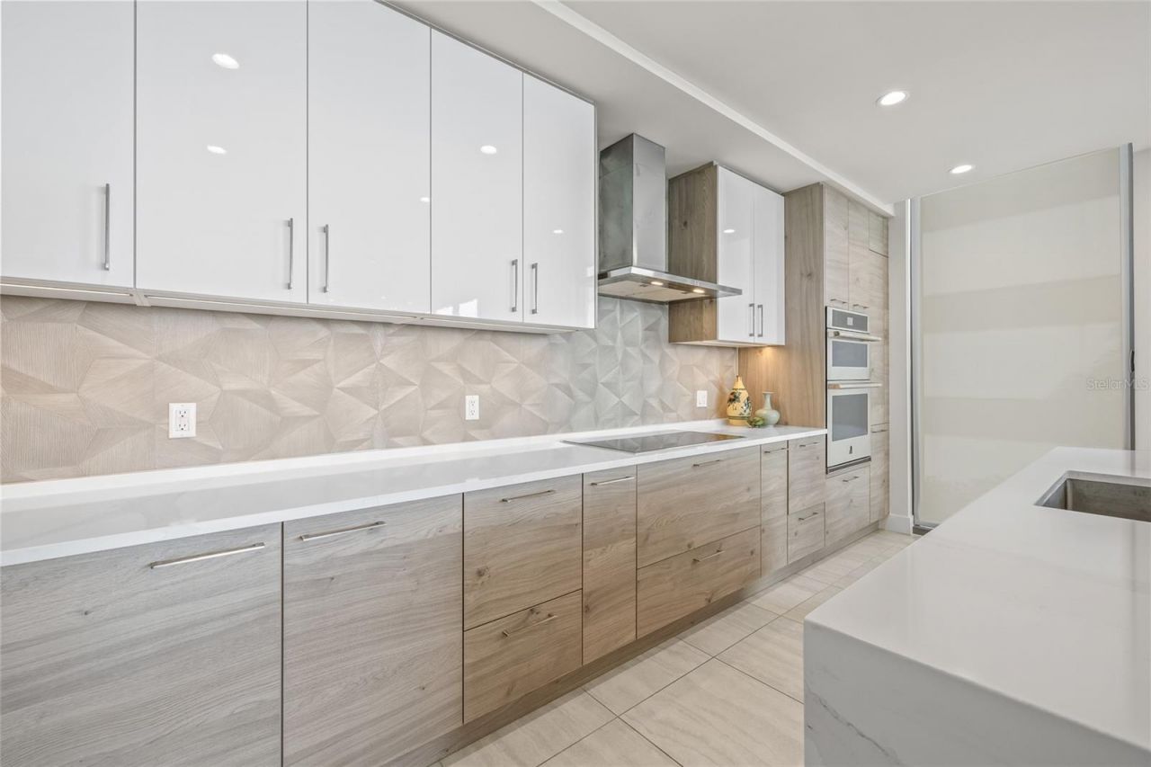 301 1st Street S, Unit 803, Saint Petersburg, FL 33701 Photo