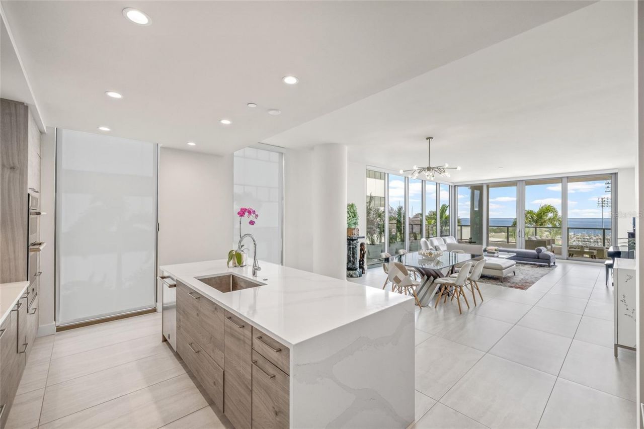 301 1st Street S, Unit 803, Saint Petersburg, FL 33701 Photo