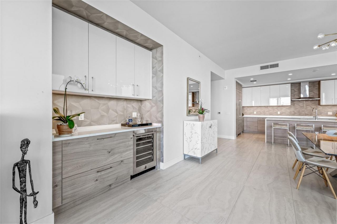 301 1st Street S, Unit 803, Saint Petersburg, FL 33701 Photo