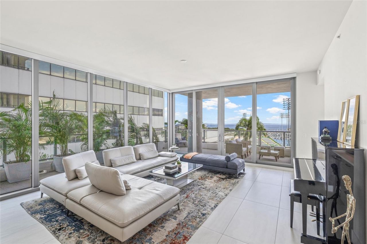 301 1st Street S, Unit 803, Saint Petersburg, FL 33701 Photo