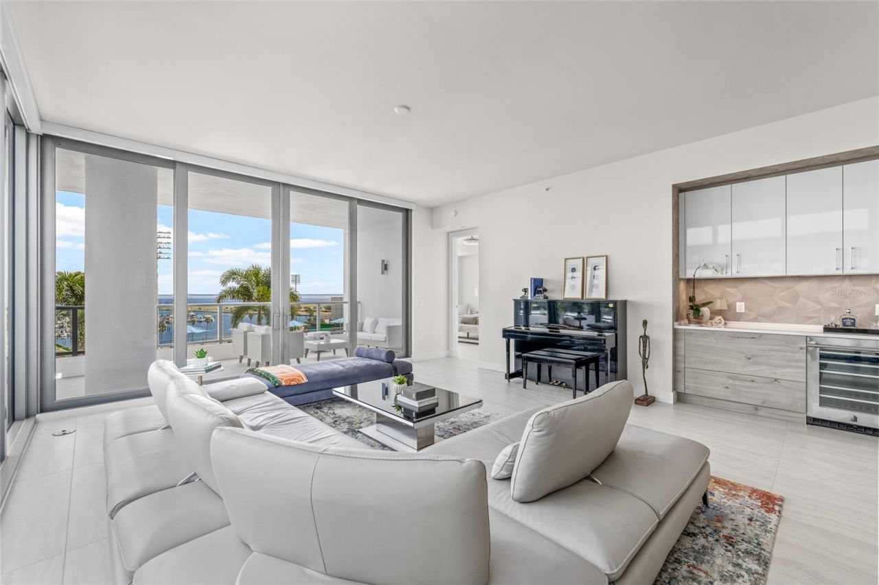 301 1st Street S, Unit 803, Saint Petersburg, FL 33701 Photo