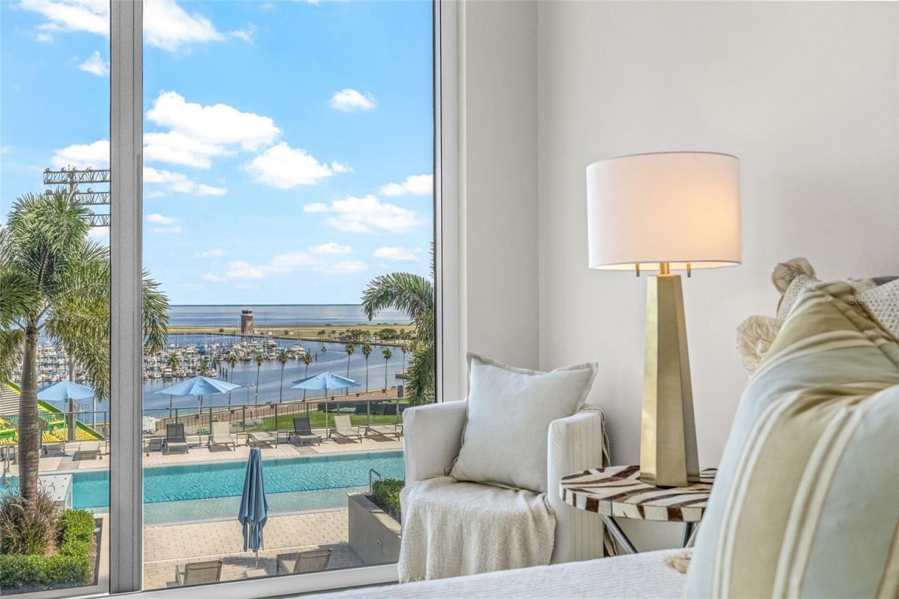301 1st Street S, Unit 803, Saint Petersburg, FL 33701 Photo