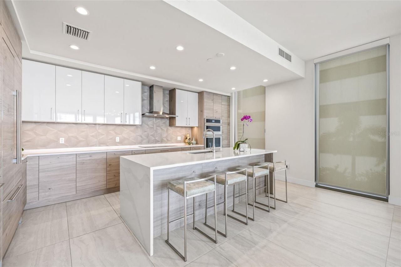 301 1st Street S, Unit 803, Saint Petersburg, FL 33701 Photo