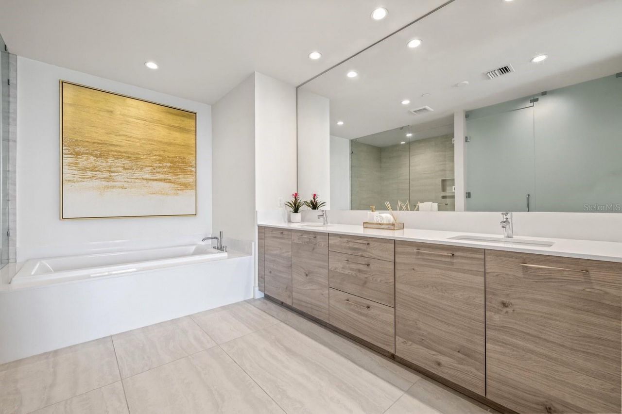 301 1st Street S, Unit 803, Saint Petersburg, FL 33701 Photo